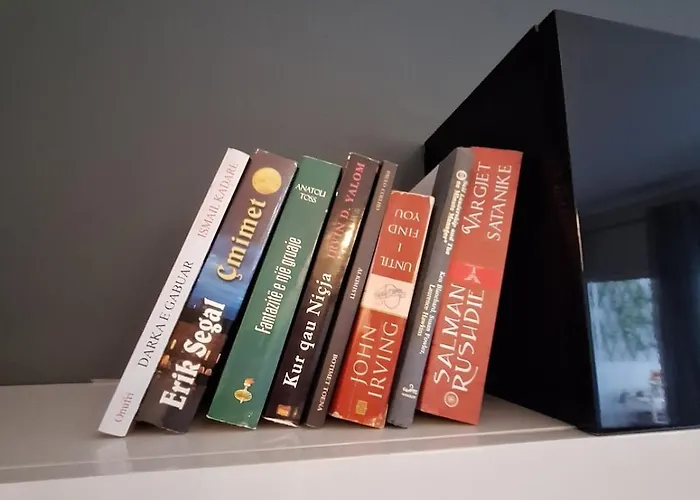 Apartment Stylish 1-bedroom Tirana